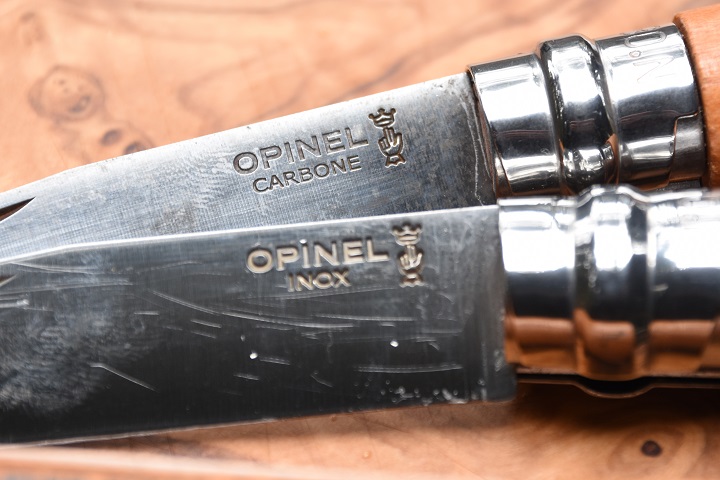 入荷予定 OPINEL オピネル カーボンスチール ナイフ レザーケース カッティングボードセット #7 8.0cm